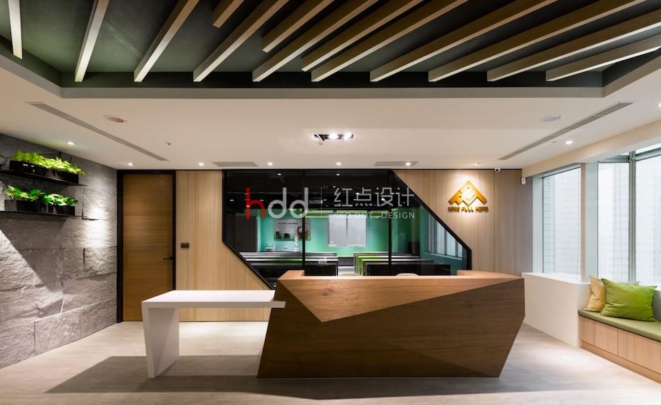 一個月打造出來的工業風多功能企業展廳設計裝修1.jpg