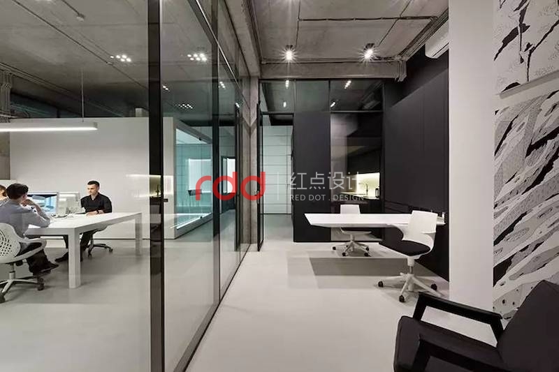 白色簡約現代辦公室設計，靈活多變，層次分明-7.jpg